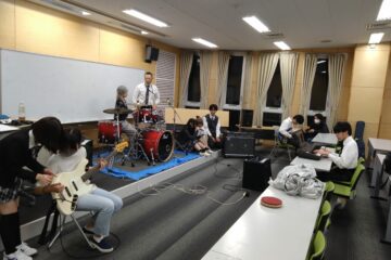 軽音楽部