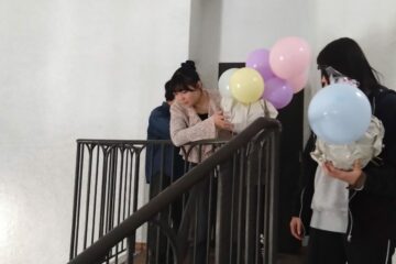 チームメンバーは下で見守ります